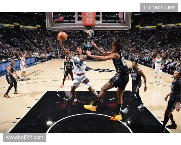 灰熊篮板优势明显却频频失手惨遭马刺逆转失利